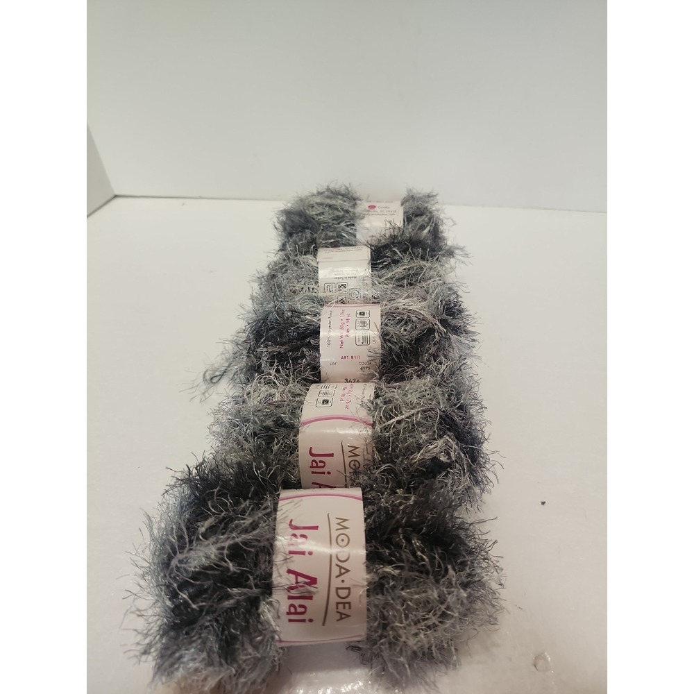 Moda Dea Jai Alai Yarn Fun Fur/ Eyelash Lot Of 5 Color‎ Gem Silver Grey